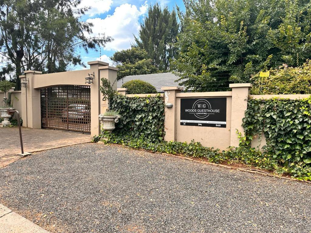 Woods Guest House Middelburg  Bagian luar foto