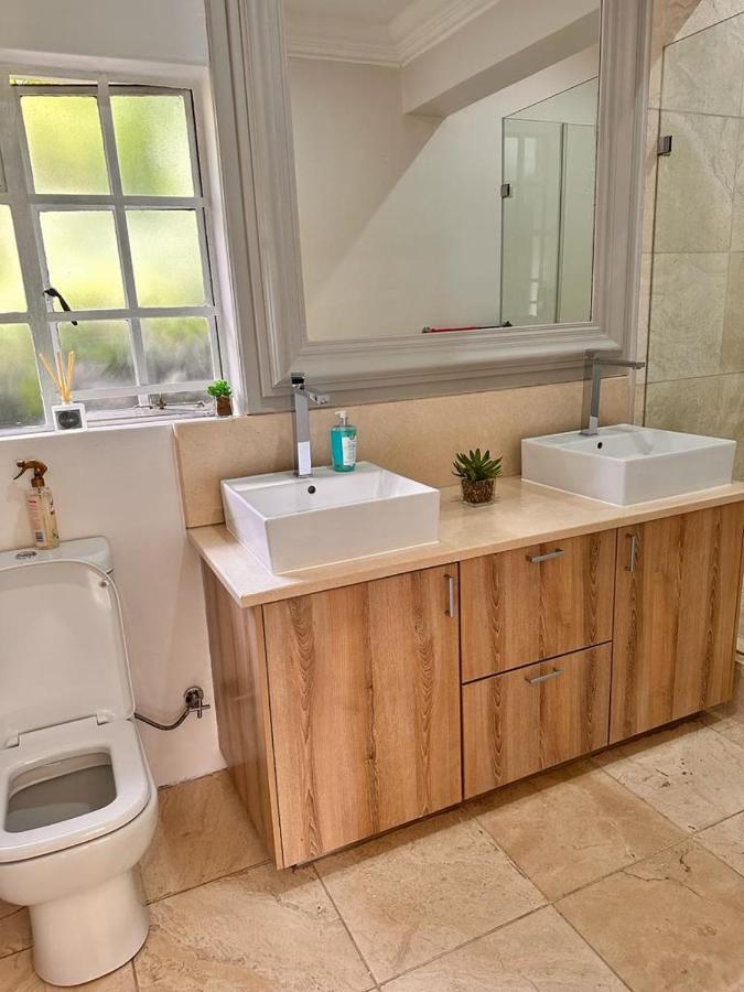 Woods Guest House Middelburg  Bagian luar foto