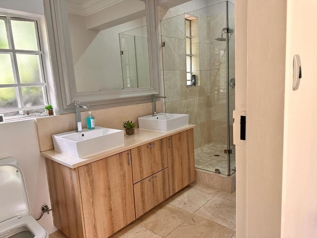 Woods Guest House Middelburg  Bagian luar foto