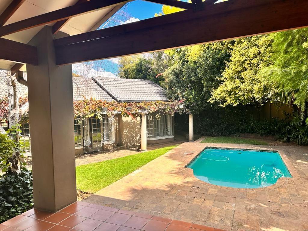 Woods Guest House Middelburg  Bagian luar foto
