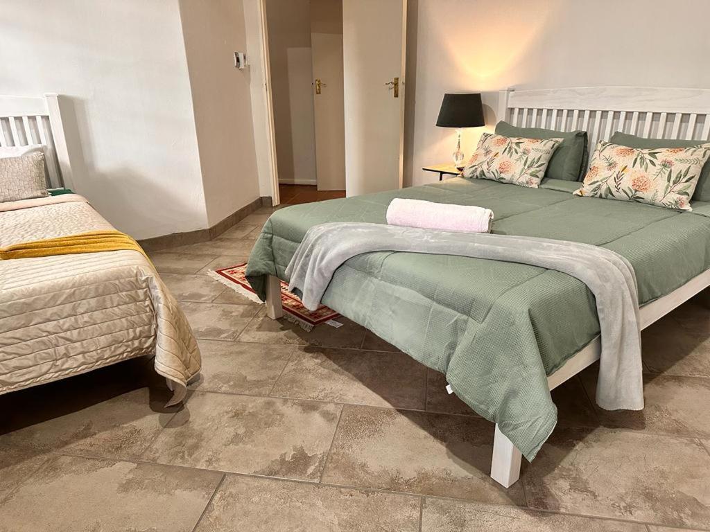 Woods Guest House Middelburg  Bagian luar foto
