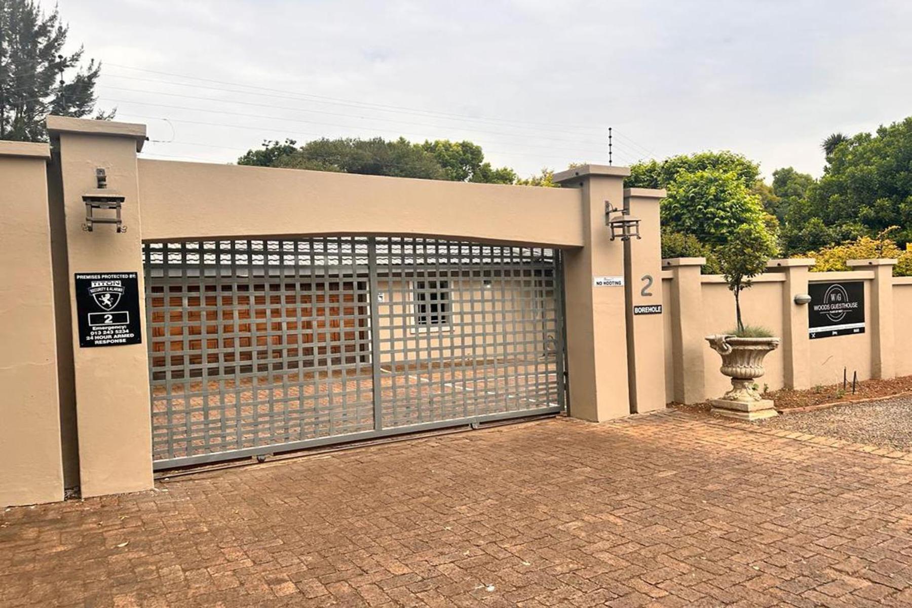 Woods Guest House Middelburg  Bagian luar foto