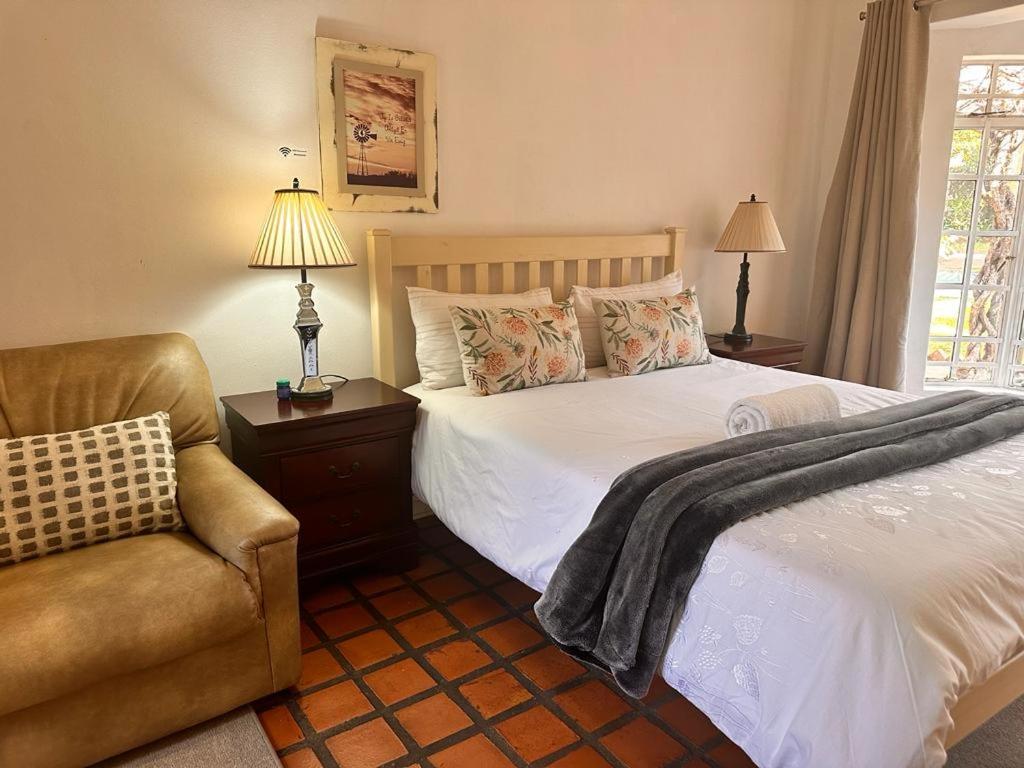 Woods Guest House Middelburg  Bagian luar foto