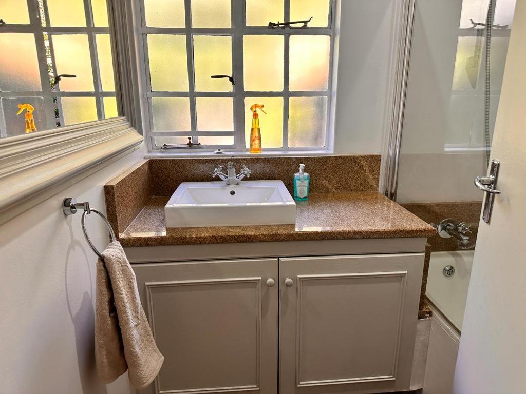 Woods Guest House Middelburg  Bagian luar foto